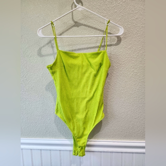 Neon Yellow/Green Bodysuit Size Small All in Favor - Picture 5 of 11